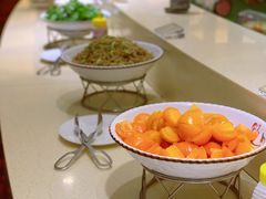 -乌兰湖畔草坪轻奢营地