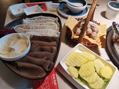 -左庭右院鲜牛肉火锅(浦江欢乐颂店)