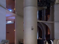 -涨巢·潮玩水疗局