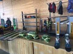 -荣盛康旅野三坡滑雪场