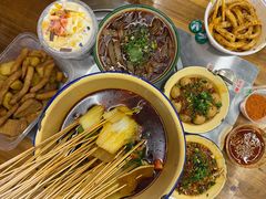 -拈签一笑黄牛肉辣卤串串
