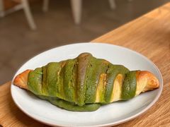 抹茶流心可颂-怪 kafe.
