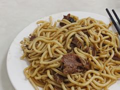 牛肉炒乌冬-好好滋味茶餐厅