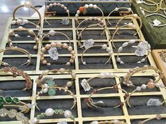 -泰康仰忠精品批发城