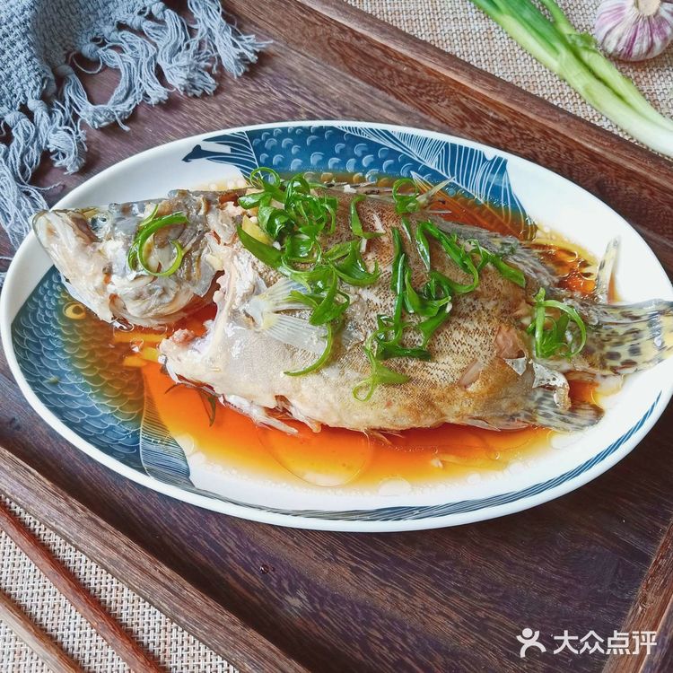 《家常清蒸桂鱼》肉质鲜美无比!汤汁拌饭是一绝!