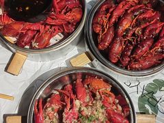 -巴厘龙虾·榜首油焖大虾(音乐学院·沿江酒馆店)