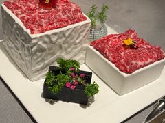 -左庭右院鲜牛肉火锅黑金店(陆家嘴中心店)