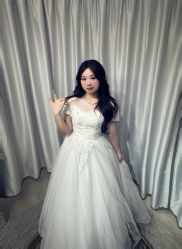 -莫小姐婚纱