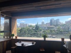 -包整·丝娃娃(一览甲秀楼风景店)