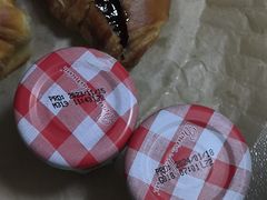 -红宝石·鲜奶小方·海派西点房(金杨店)