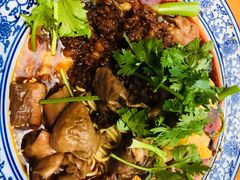 碗杂混肥肠-老地方猫儿面(磁器口店)