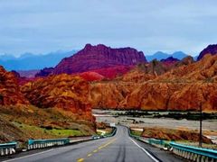 -天山神秘大峡谷