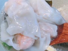鱼籽鲜虾小馄饨-陈家生煎(世茂双子塔店)