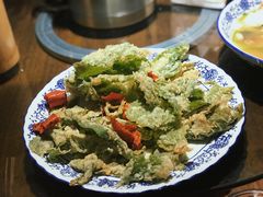 面拖桑树叶-天台徐家小吃