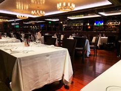 大堂-Wolfgang’s Steakhouse 沃夫冈牛排馆(上海白玉兰广场店)