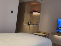 -深圳国际会展中心希尔顿酒店(前海华发冰雪世界店)