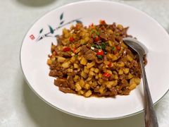 酸萝卜炒牛肉-祥云精致湘菜馆(东1时区店)