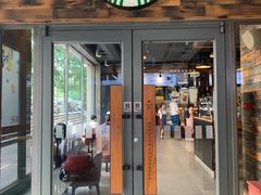 门面-星巴克臻选(青岛麦凯乐分店)