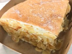 杏仁牛奶芝士-Juicy Bakery(大学路店)