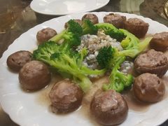 -菌海森林·非遗野生菌火锅(西山区滇池路摩根道店)