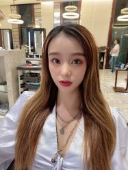 -AKOZO Beauty Salon