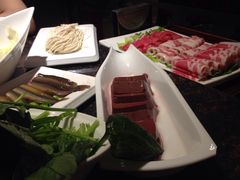 -小天鹅火锅·一线江景洪鼎旗舰店(洪崖洞店)