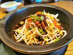 -云海肴·汽锅鸡·云南菜(天山百盛优客店)