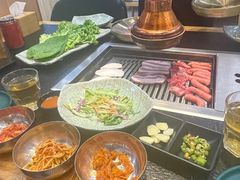 -臻牛烤肉
