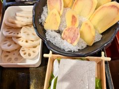 -宽板凳老灶火锅(台湾街店)
