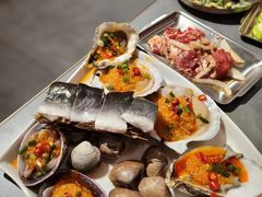 招牌活烤鳗鱼-围炉肉舍•炭烤活鳗•丹东海鲜烤肉(步行街店)