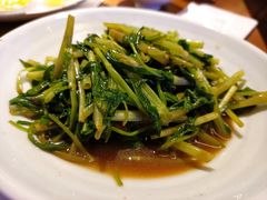 蒜片炒空心菜-南小馆(迪士尼小镇店)