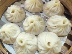 -莱莱小笼·乔艾