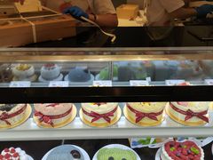 -花花卷卷·鲜食蛋糕(静安久光百货店)