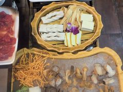 -滇釜火锅·能喝汤的火锅(车公庄店)