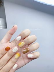 -DAZZLING BEAUTY美甲•美睫专门店
