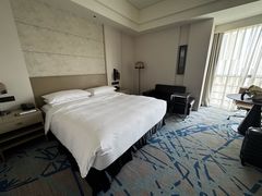 -上海漕河泾万丽酒店