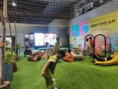 -迪卡侬(苗岭路店)