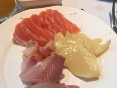 -多伦多海鲜自助餐厅(百盛购物中心三阳店)