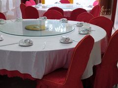 包厢-宾朋海鲜特色美食餐厅·纯手工鲅鱼水饺(兴海路店)