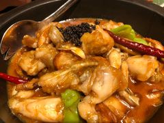 黑松露牛肝菌焖牛蛙-云海肴·汽锅鸡·云南菜(天山百盛优客店)