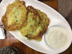 西葫芦饼配酸奶-TUK土耳其餐厅·下午茶(卢湾店)
