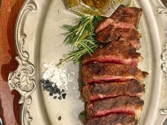 -LESCEDARS Brasserie Bistro香柏树