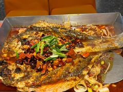 -鸣记脆皮烤鱼·海鲜烤鱼(马栏店)