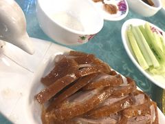-六和聚传统烤鸭.天津菜(和平店)