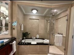 -广州富力丽思卡尔顿酒店