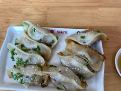 牛肉鍋貼-小姜锅贴(凤凰街店)