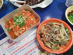 -马路边边串串香(苗栗路店)
