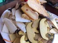 -野菌皇海景野生菌火锅(滨海大道店)