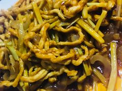 -人民公社铁锅炖·东北菜(卫国道店)