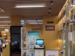 -漕河泾街道图书馆(漕河泾社区文化活动中心店)